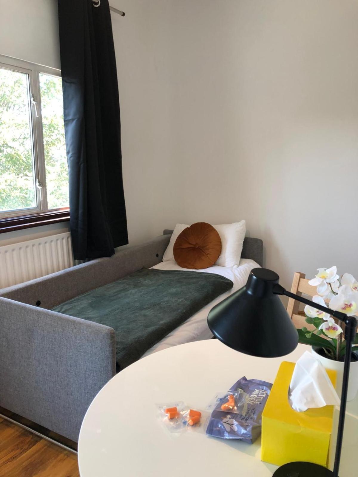 Comfy Private Bedrooms Across The Euston Station