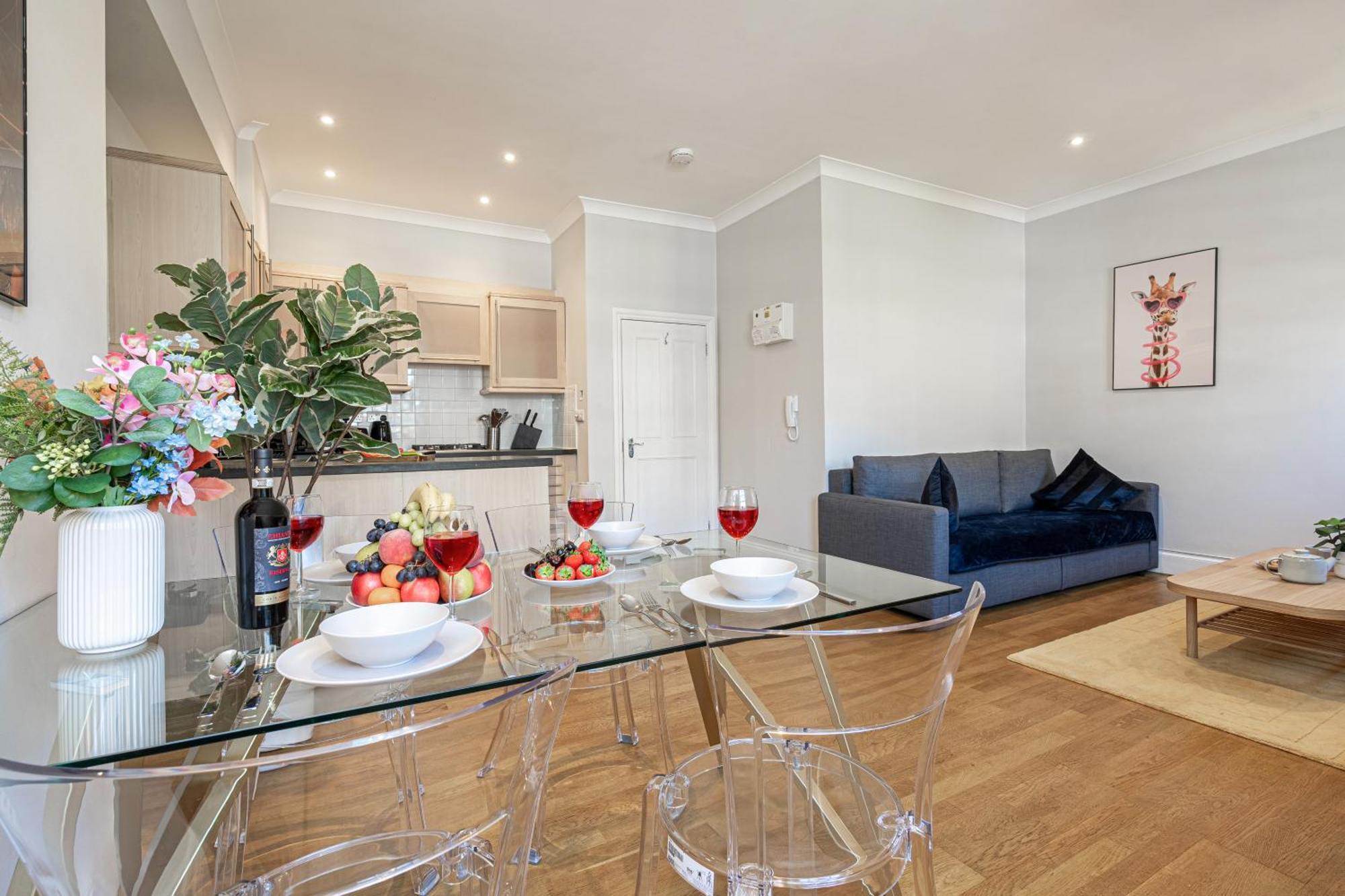 Kensington & Chelsea Apartment *