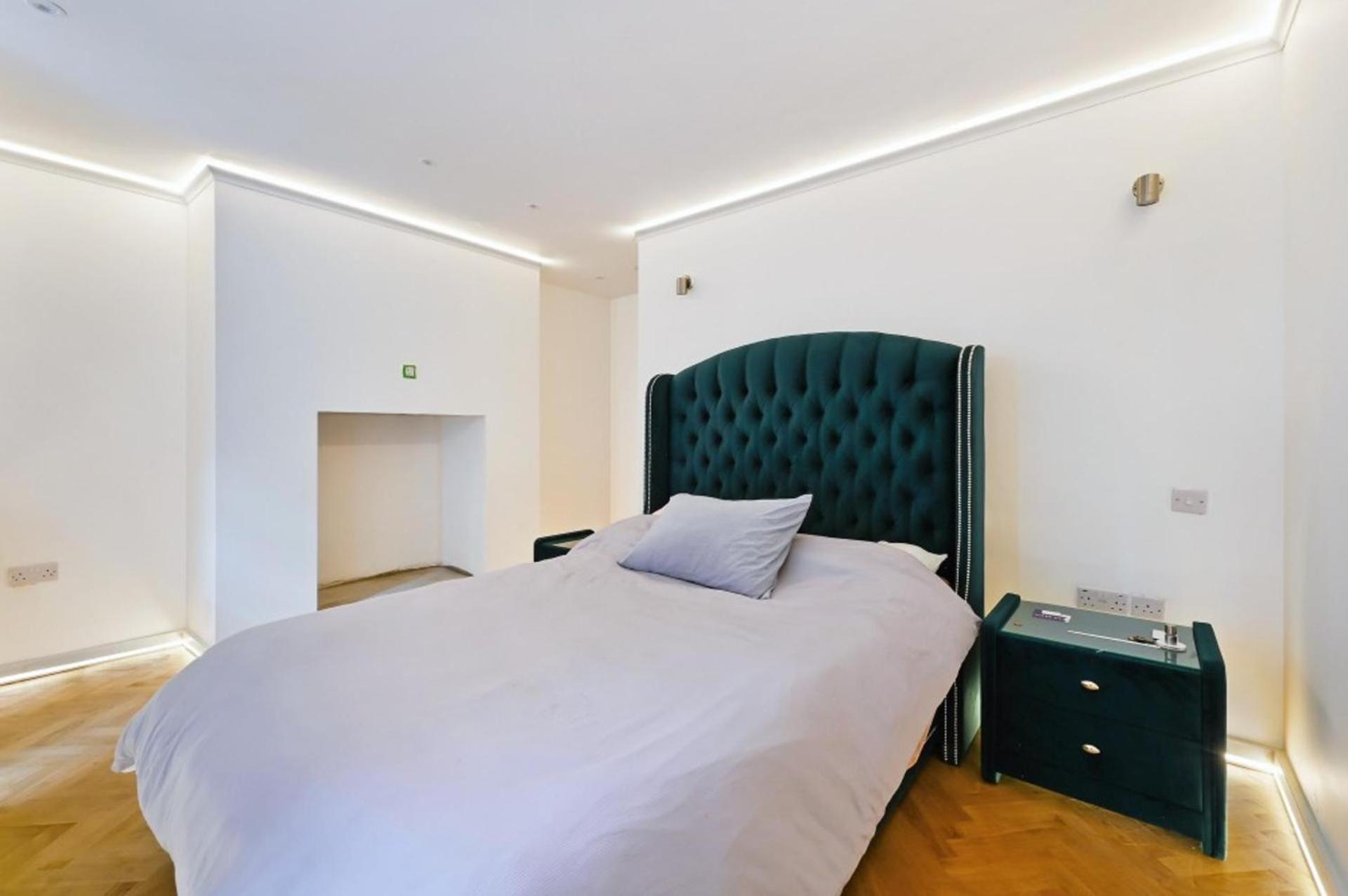 Chic With 2 Bedrooms Appartement Londen
