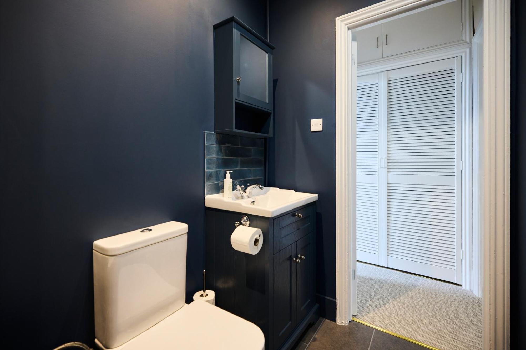 The Earl's Court Hideout - Lovely 4bdr House With Garden Apartment *