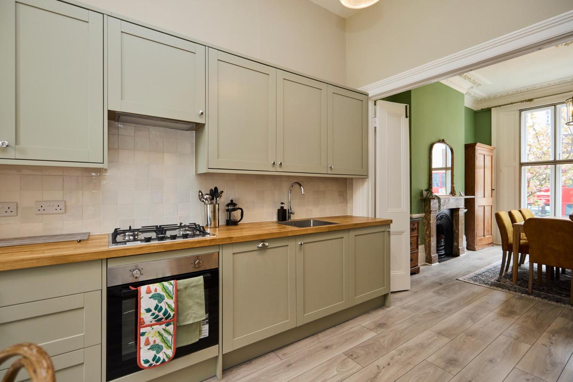 The Earl's Court Hideout - Lovely 4bdr House With Garden Londres