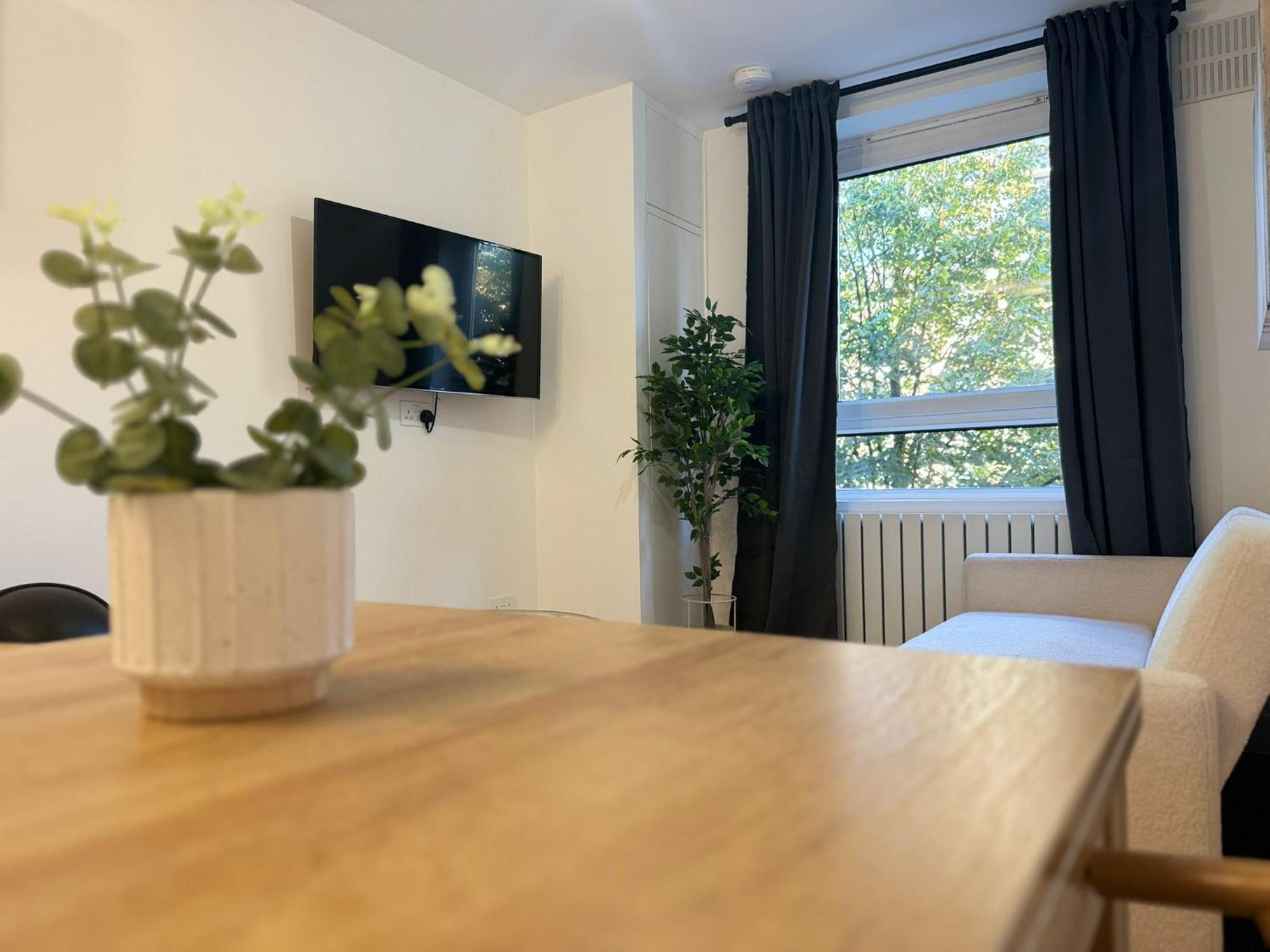 Lovely 1 Bedroom In Heart Of East Appartement