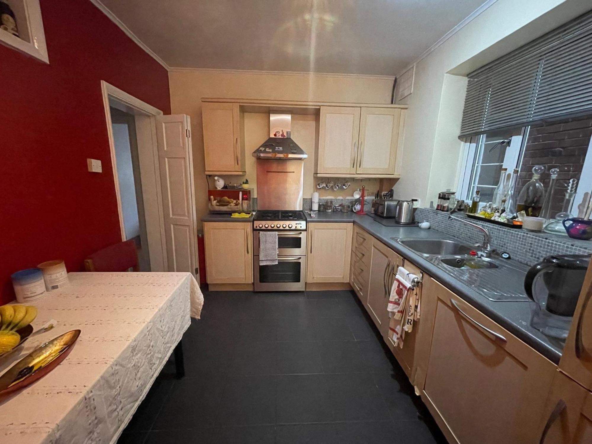 Gasthof Large Double Bedroom 10 Minutes To London