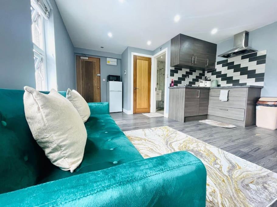 Bright Flat Near To Tower Bridge Appartement Londen