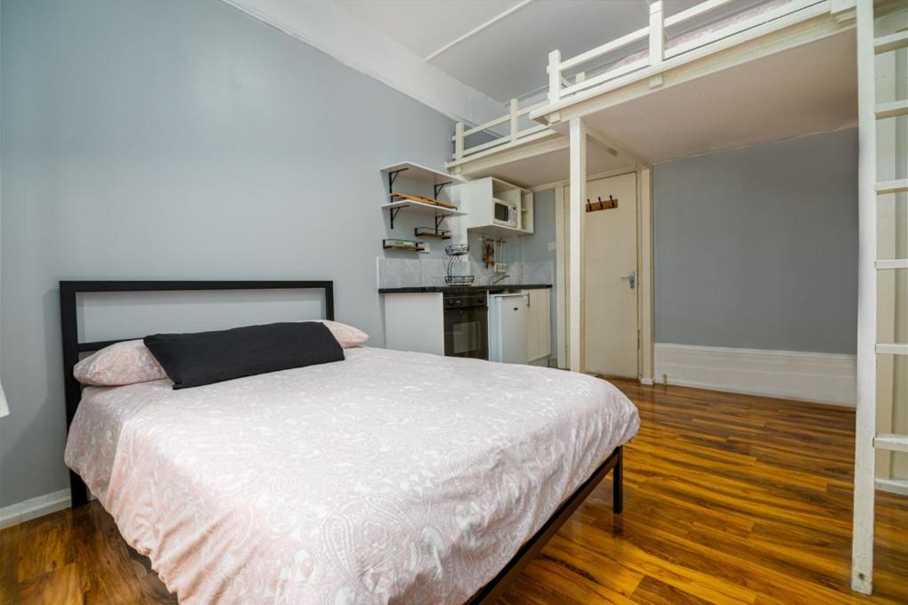 Private In Quirky Soho *
