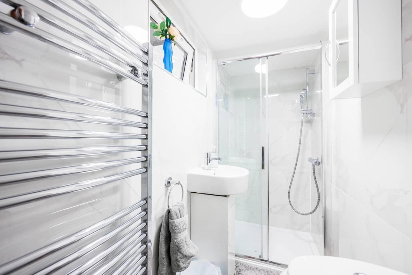 Appartement Three Bedrooms 3 Bathrooms In Londres