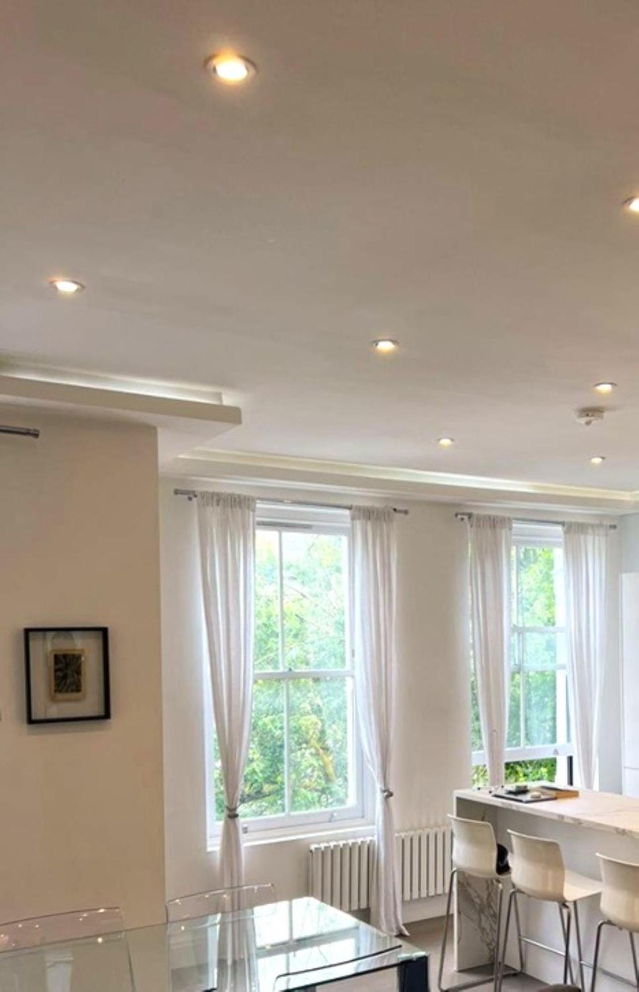 Appartamento Lovely Bright By Kensington Londra