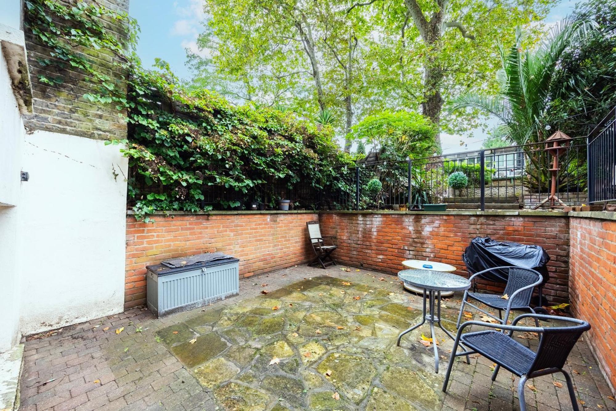 Modern 1 Bedroom Near Earls Court * London