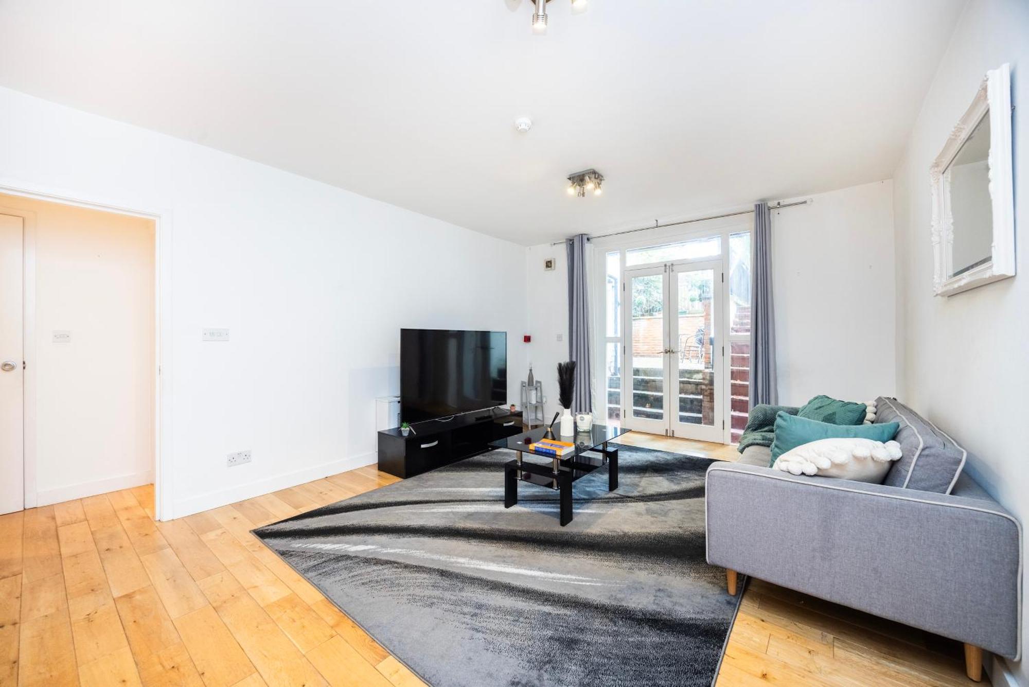 Modern 1 Bedroom Near Earls Court London