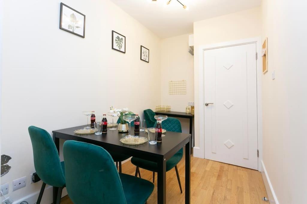 Apartment Roomy Bliss - Your Home Away
