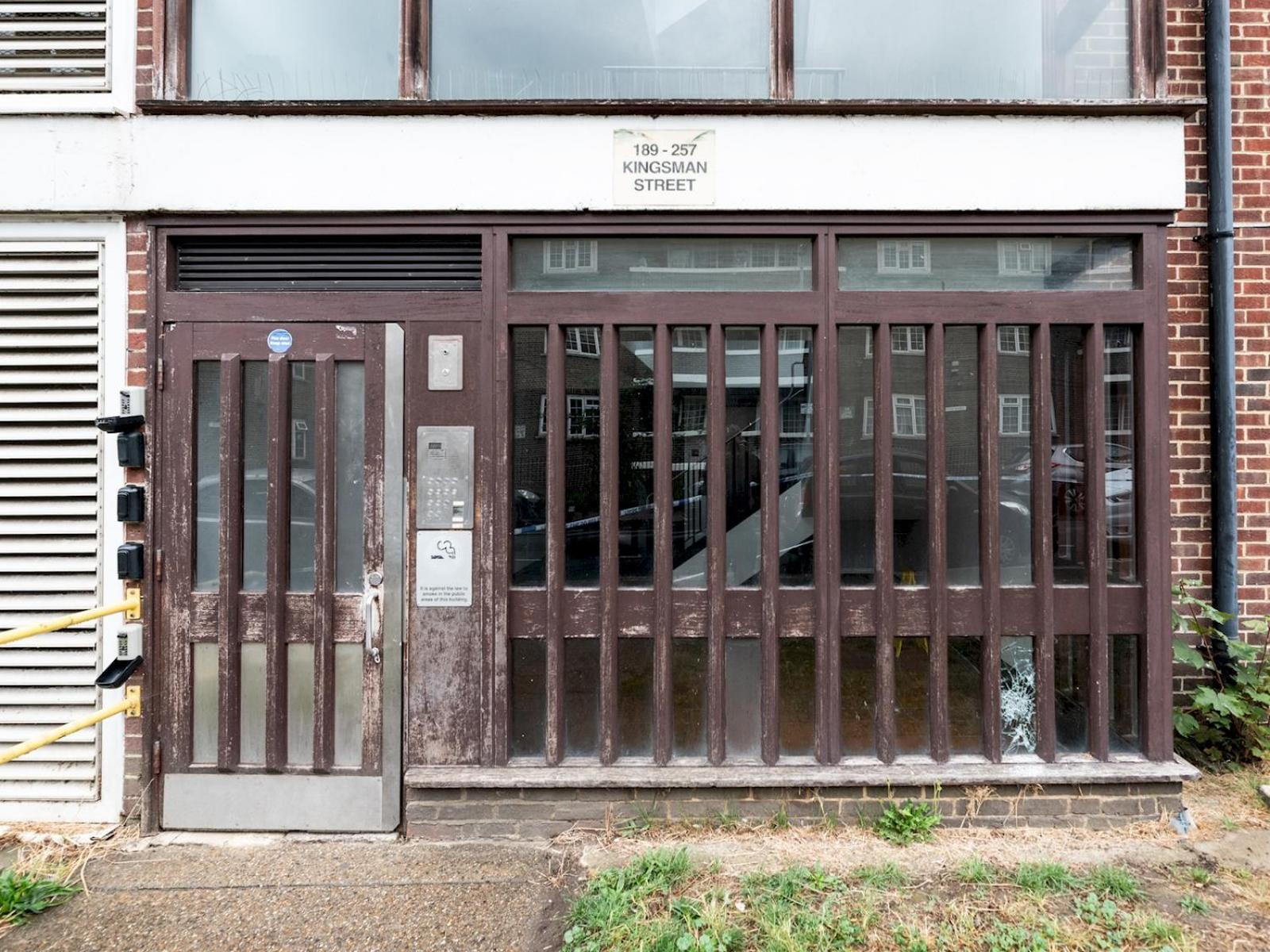 Modern 2-bed Flat Woolwich Station 6 Mins Walk Pass The Keys *