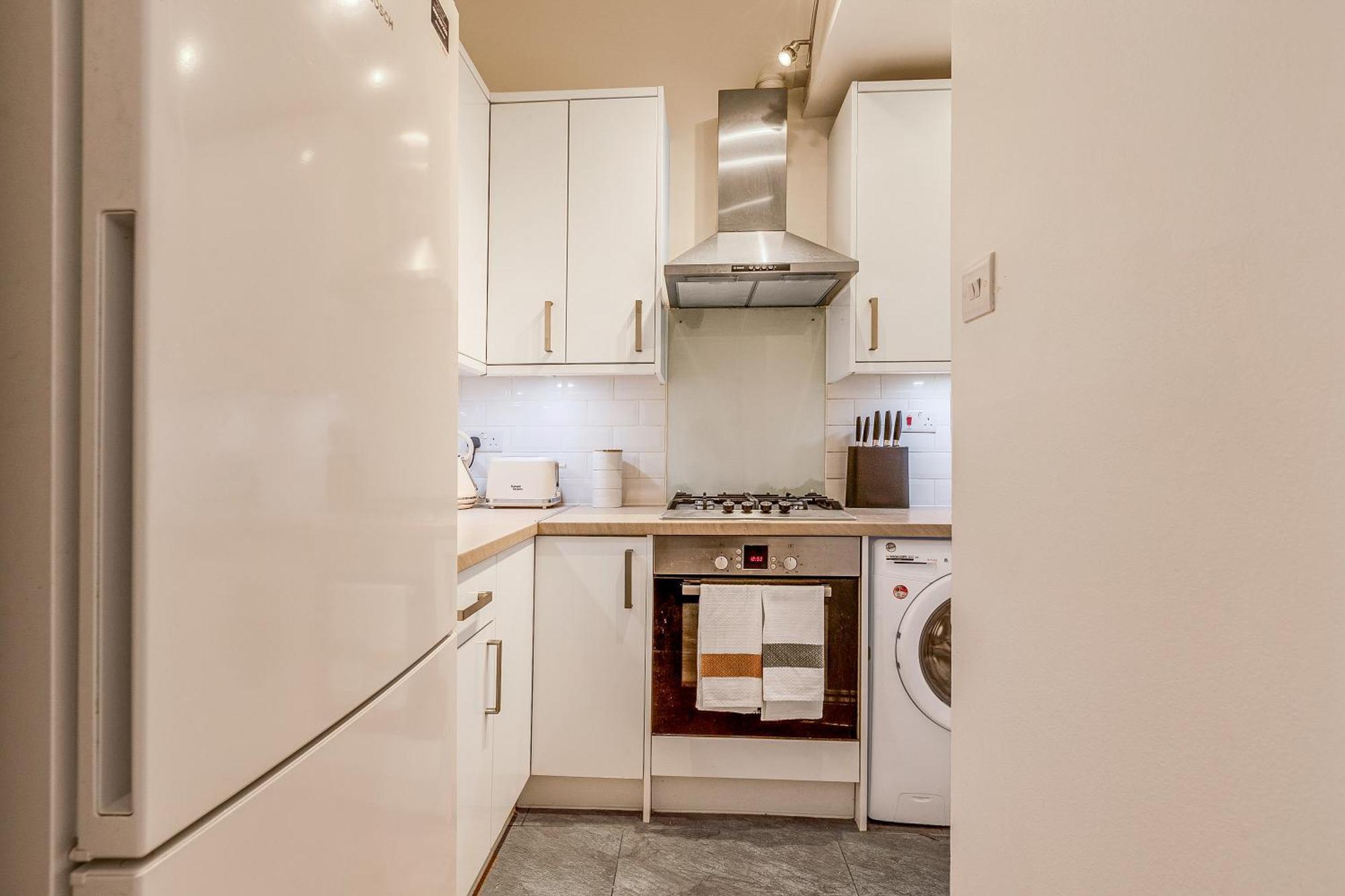 Stylish 2br Flat With Terrace In North Kensington Appartement Londen
