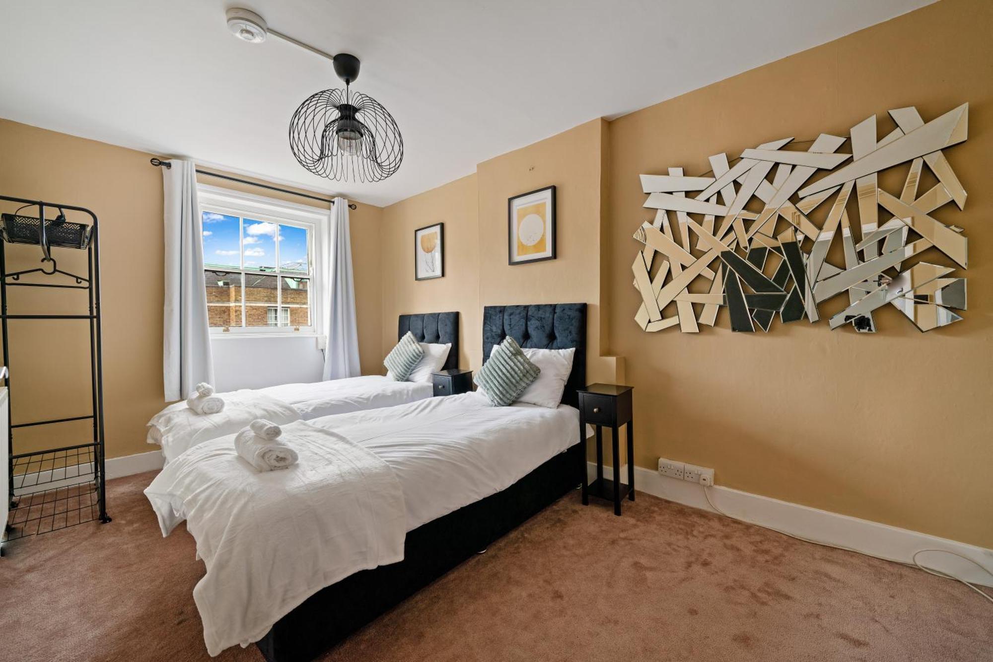 Apartment Victorian Charm