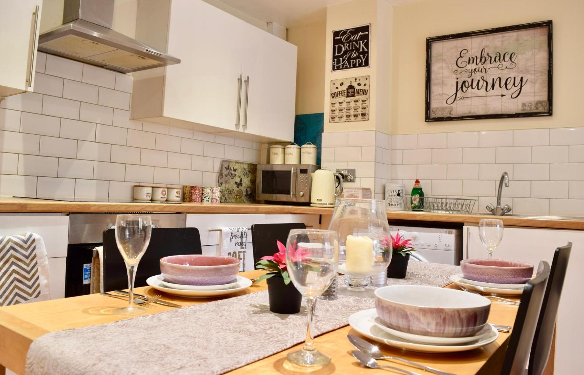 Stylish And Homely 4 Bedroom In East * Londra