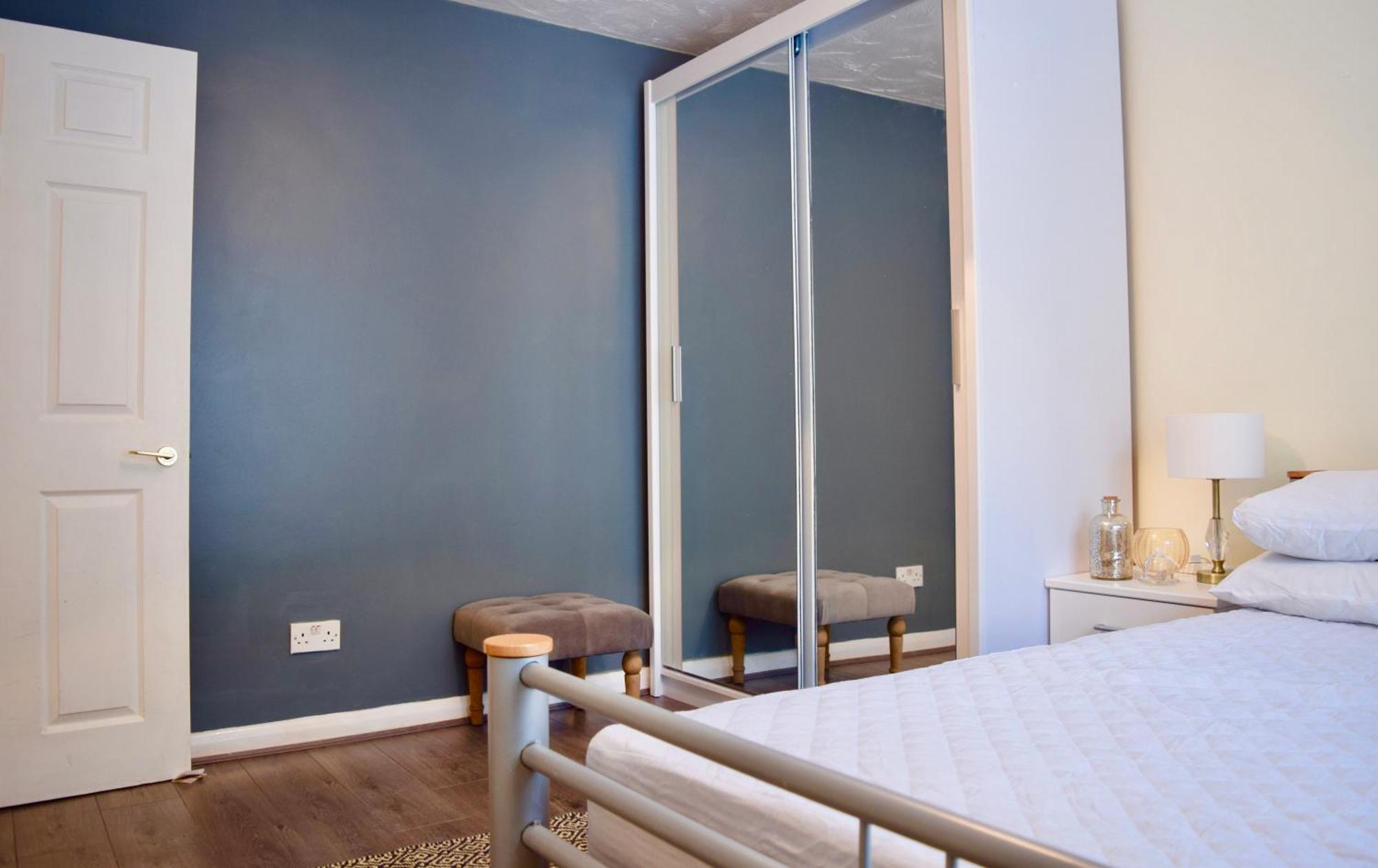 Stylish And Homely 4 Bedroom In East Londra