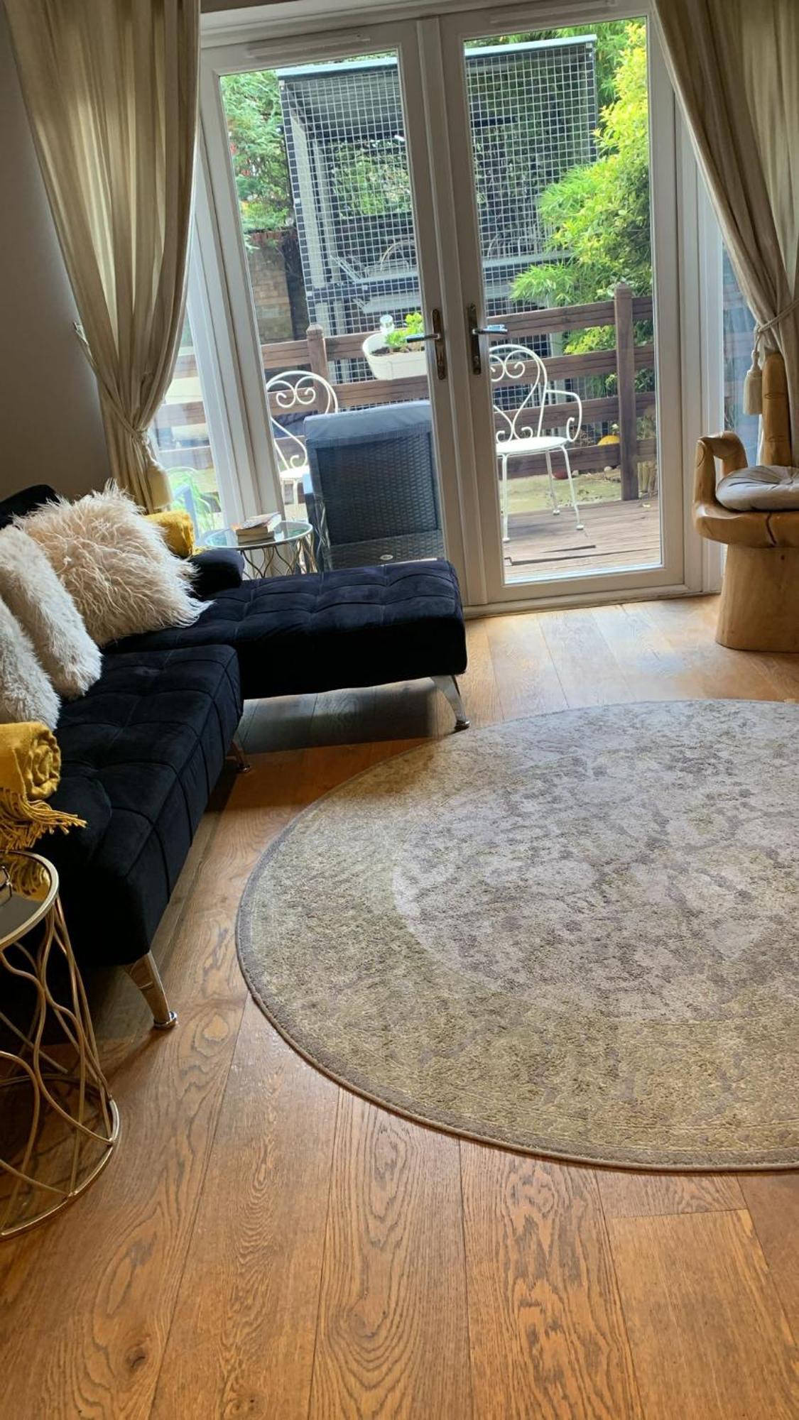 Leilighet Three Bedroom By Beautiful Park