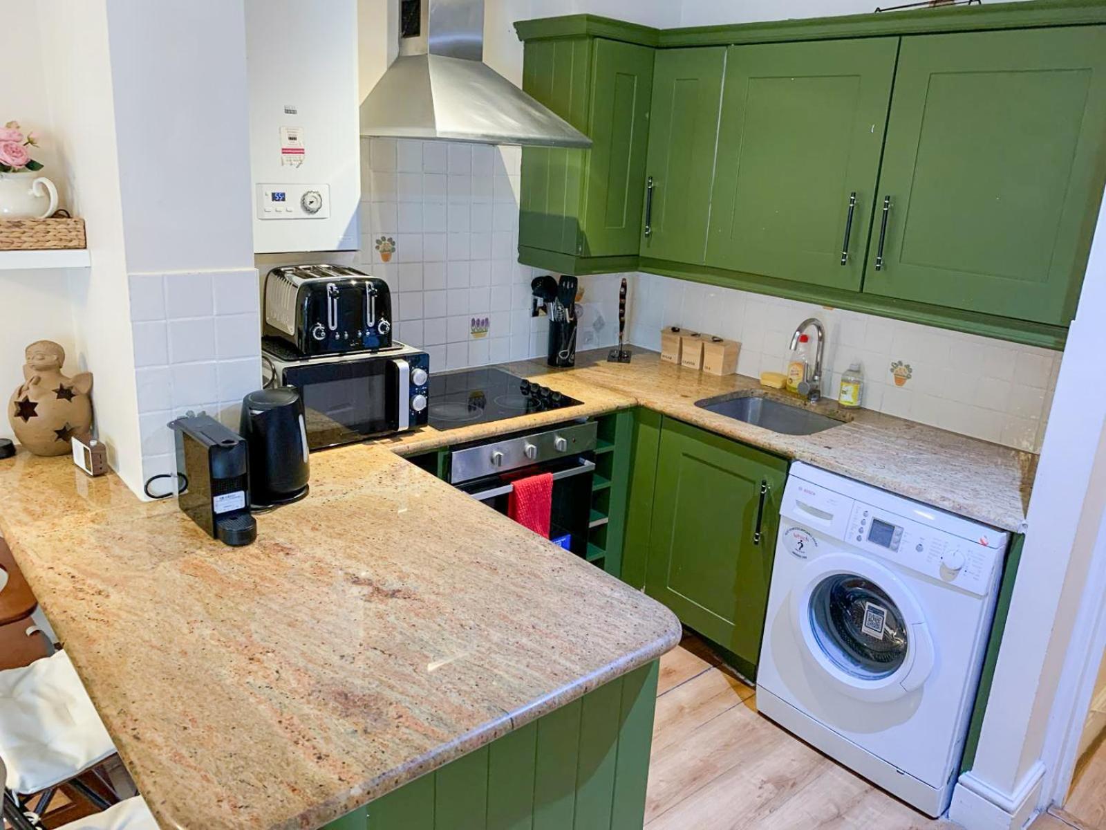 Apartment Lovely 1 Bedroom Flat In West Kensington London, Shepherd's Bush London