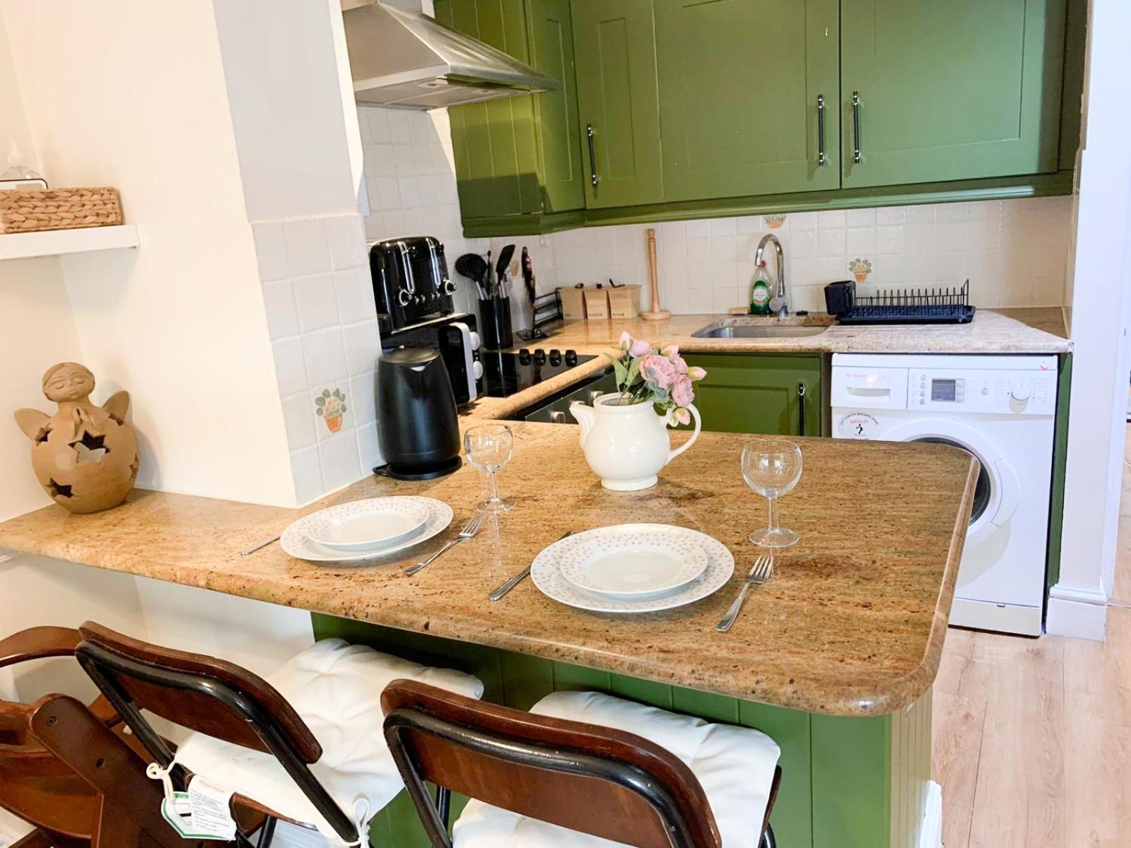 Lovely 1 Bedroom Flat In West Kensington London, Shepherd's Bush London