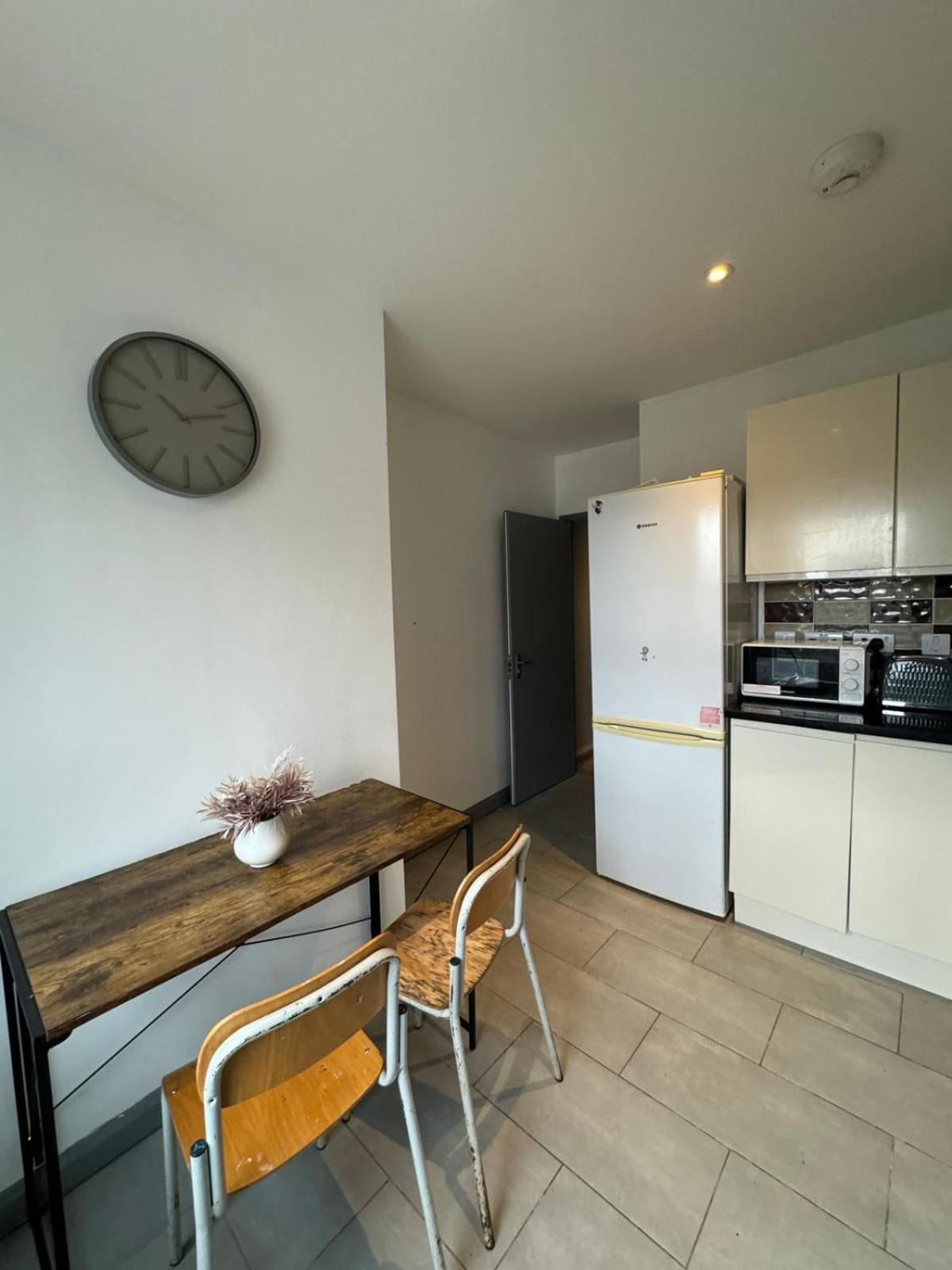 Lejlighed 2 Bedroom Flat In Euston 2 Mins Away From Station, No Lift *