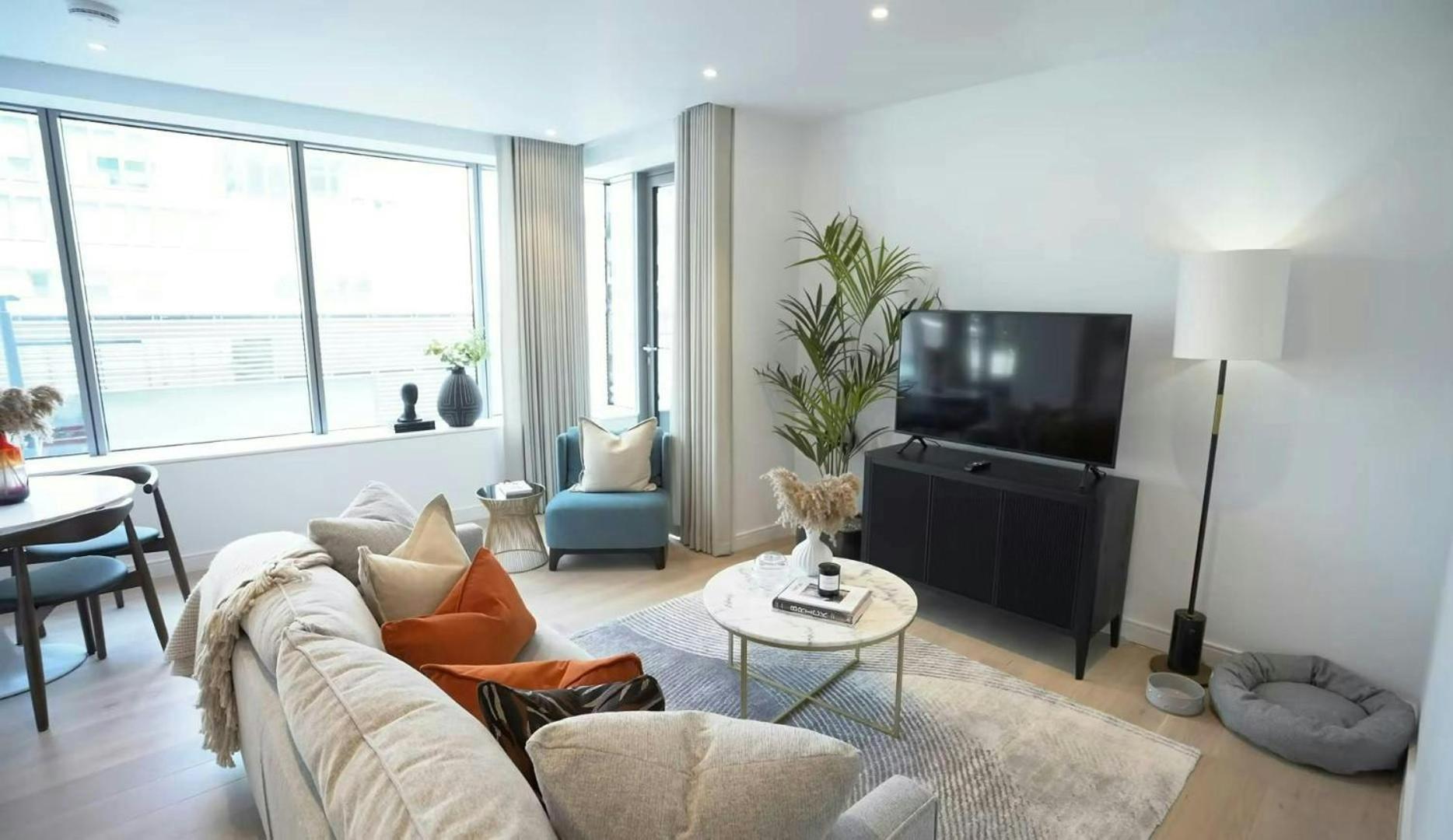 Canary Wharf Luxury Right Next To Thames Londen