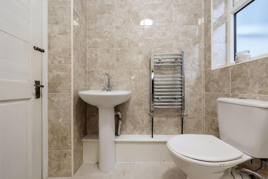 Enquires At The Panel By Harlington 8 Bed London