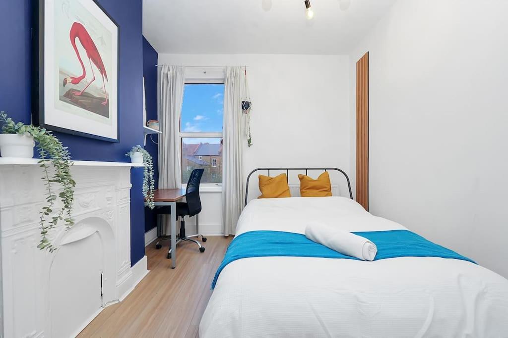 Enquires At The Panel By Harlington 8 Bed London