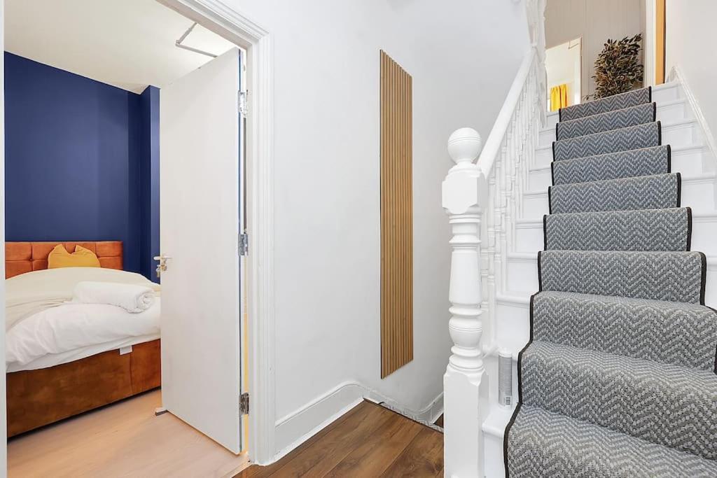 Enquires At The Panel By Harlington 8 Bed Apartment