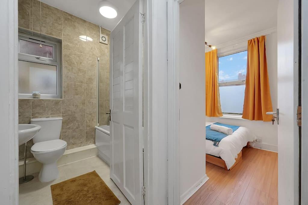 Enquires At The Panel By Harlington 8 Bed Apartment