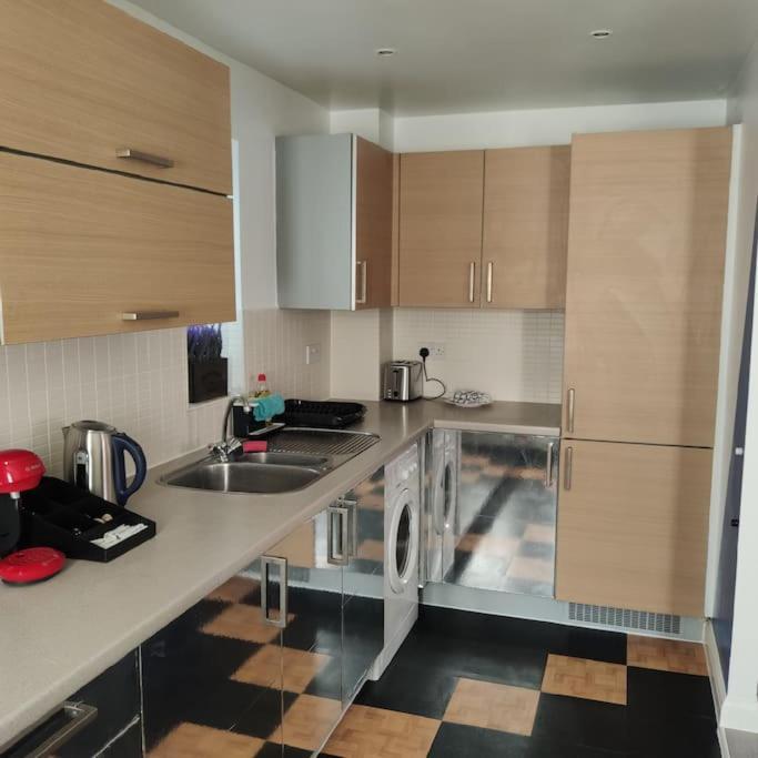 Forsyth Court - 2 Beds London