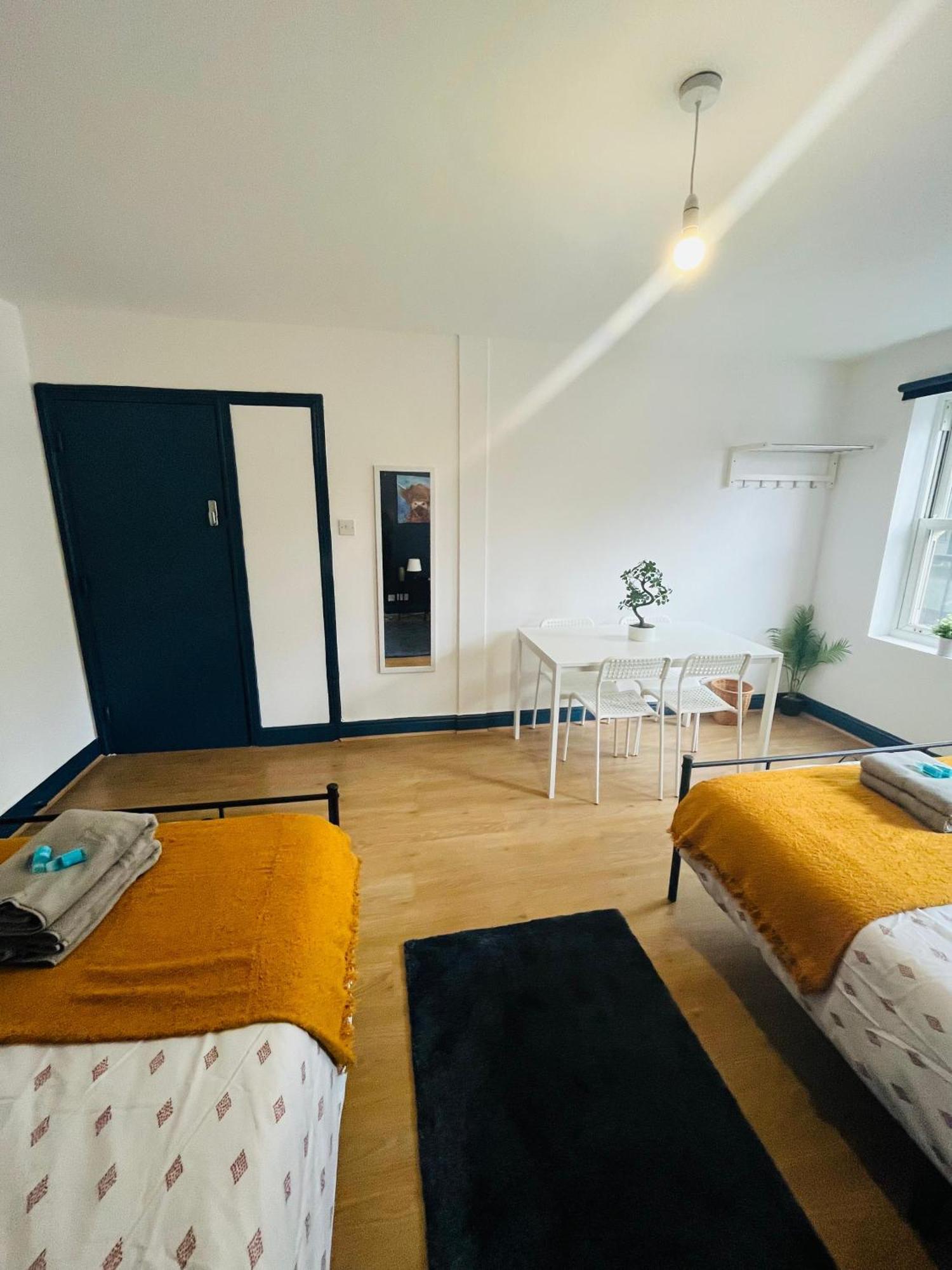 Portobello Self Check-in 611 Guest house London