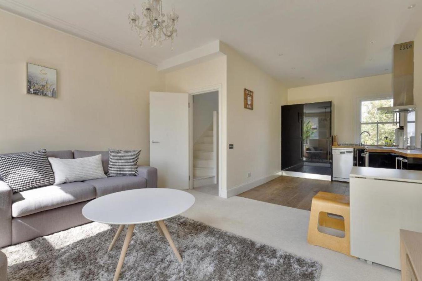 Appartement Spacious 2 Bedroom Barons Court, Good Links