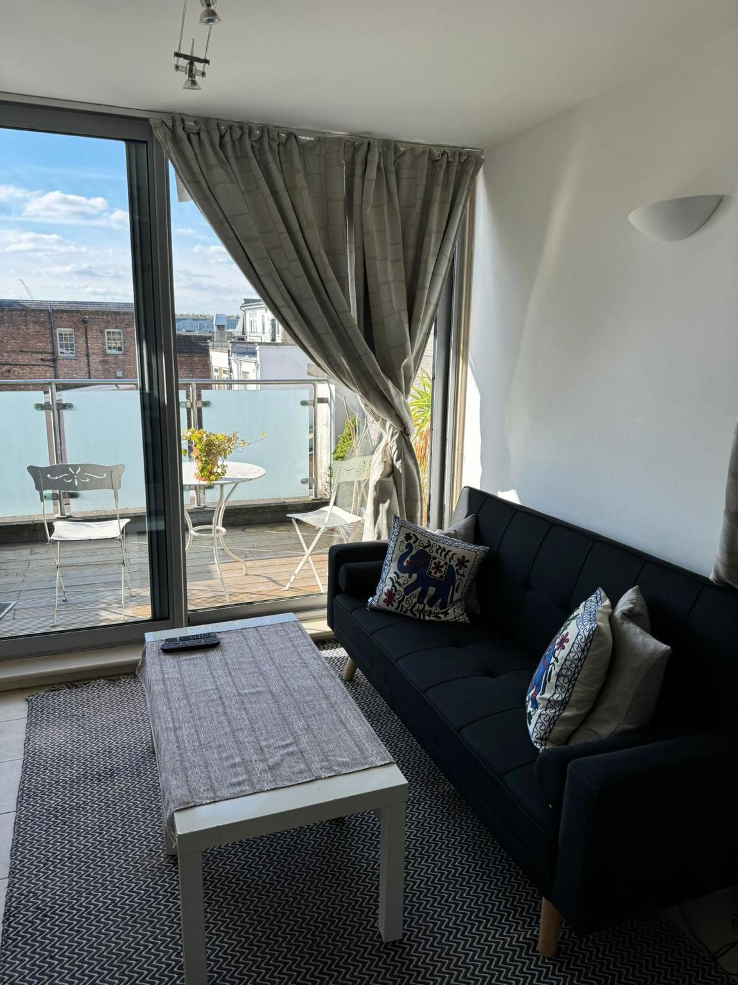 Apartment Bright And Airy Islington *