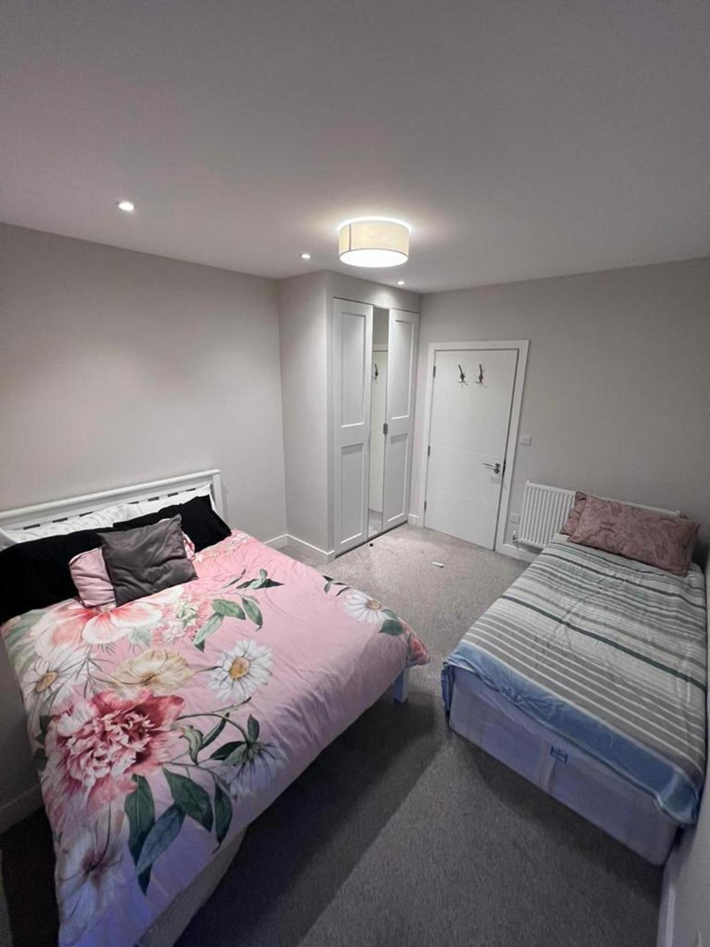 3br-3bath-central London-parking-petsok-fireplace Lägenhet London