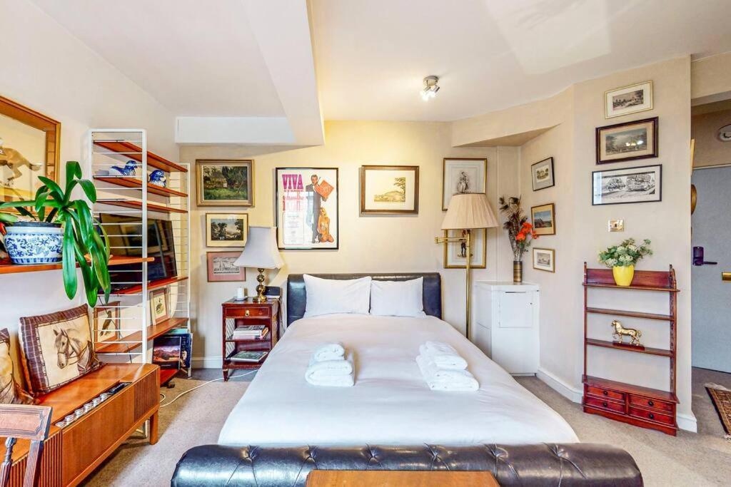 Lägenhet Charming 10min To South Kensington Station London