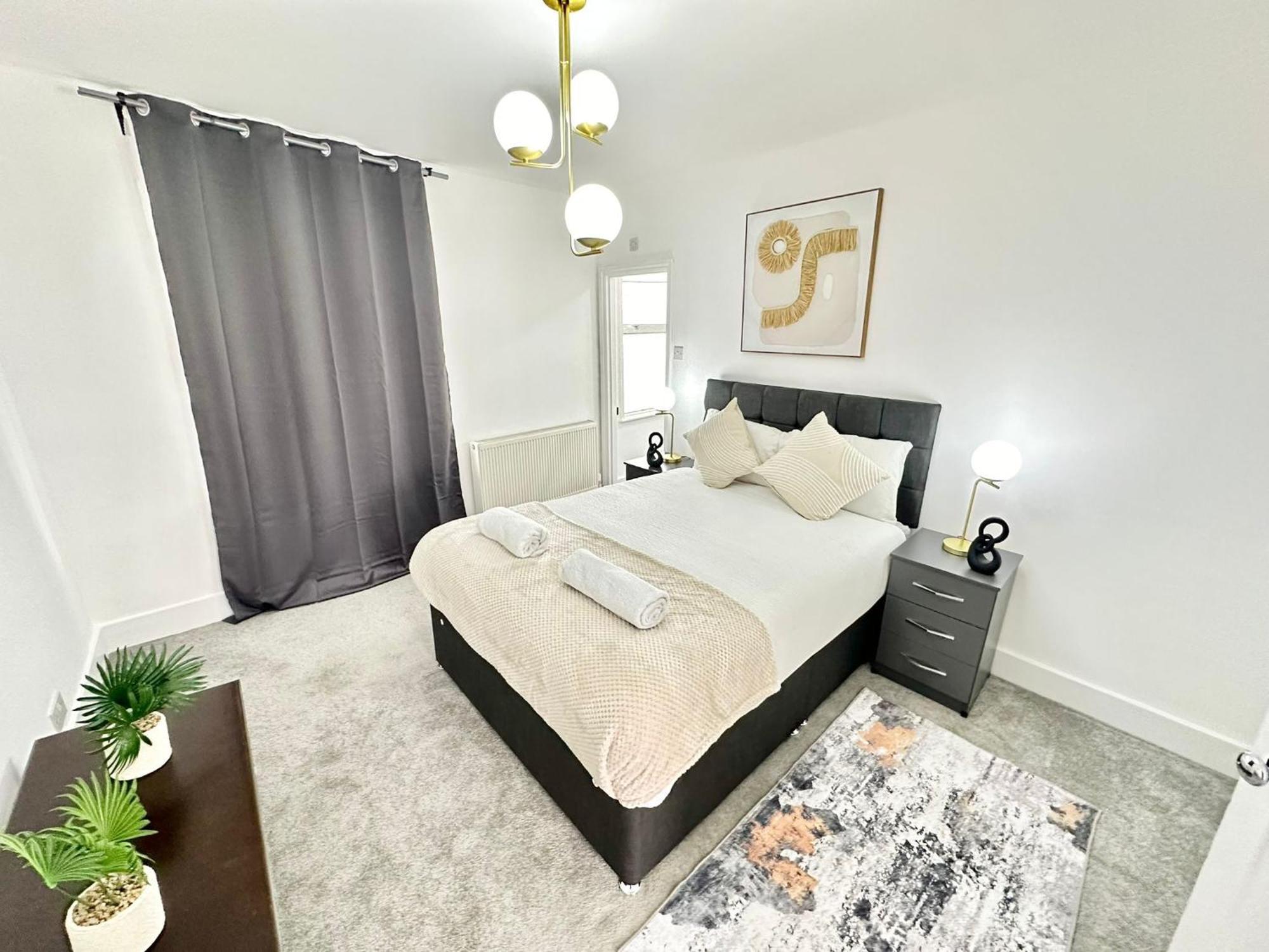 Central Two Bedroom Lejlighed