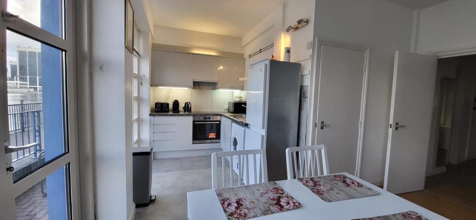 1 Bed, G-floor Close To O2, Excel And Airport * London