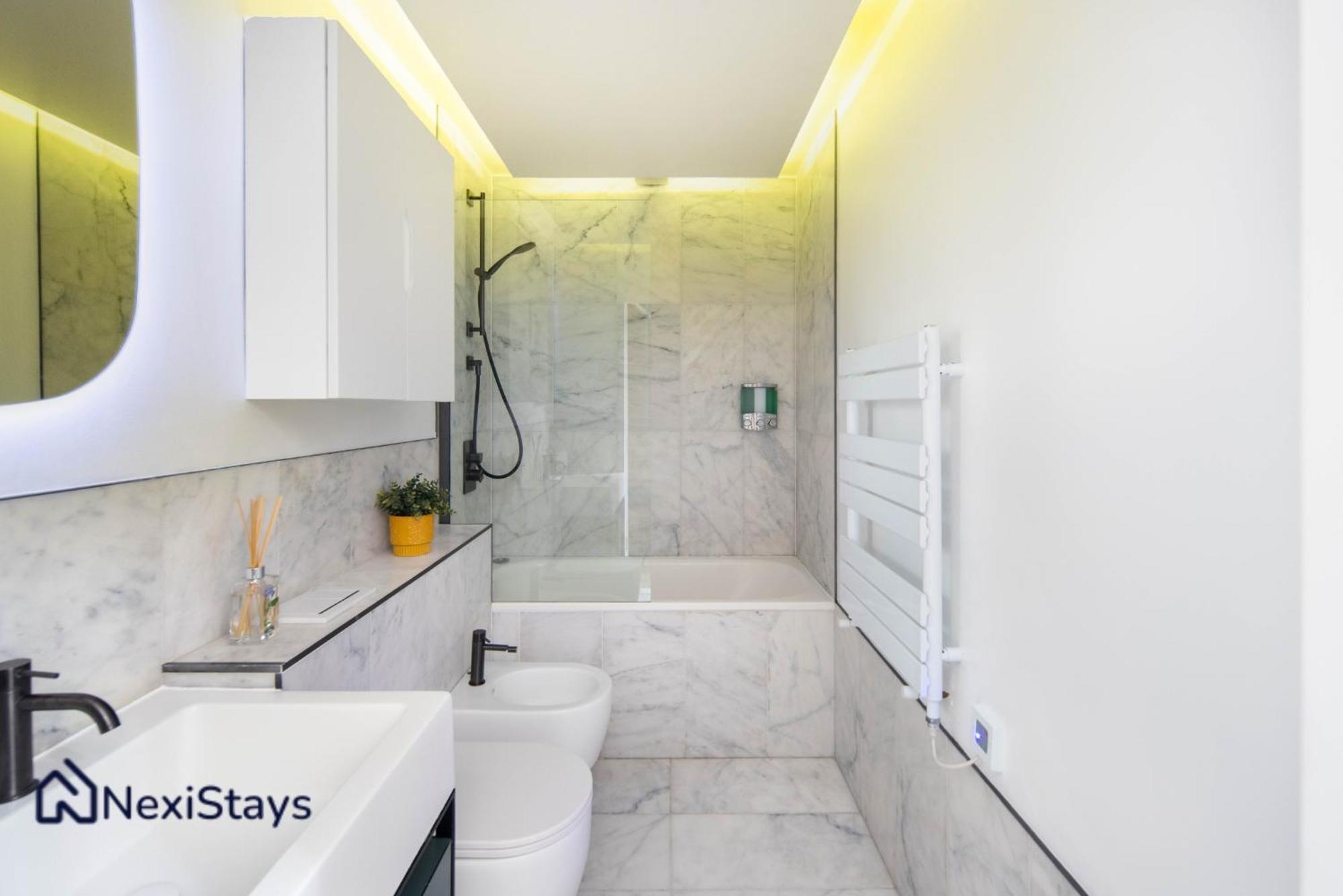 1 Min Walk To Euston Station, Modern Townhouse Lejlighed London