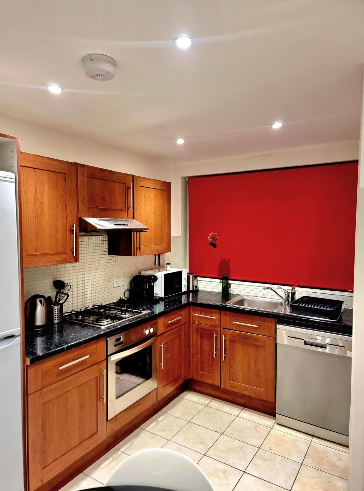 Ferienhaus Charming 4 Bedroom Duplex With Private Entrance *