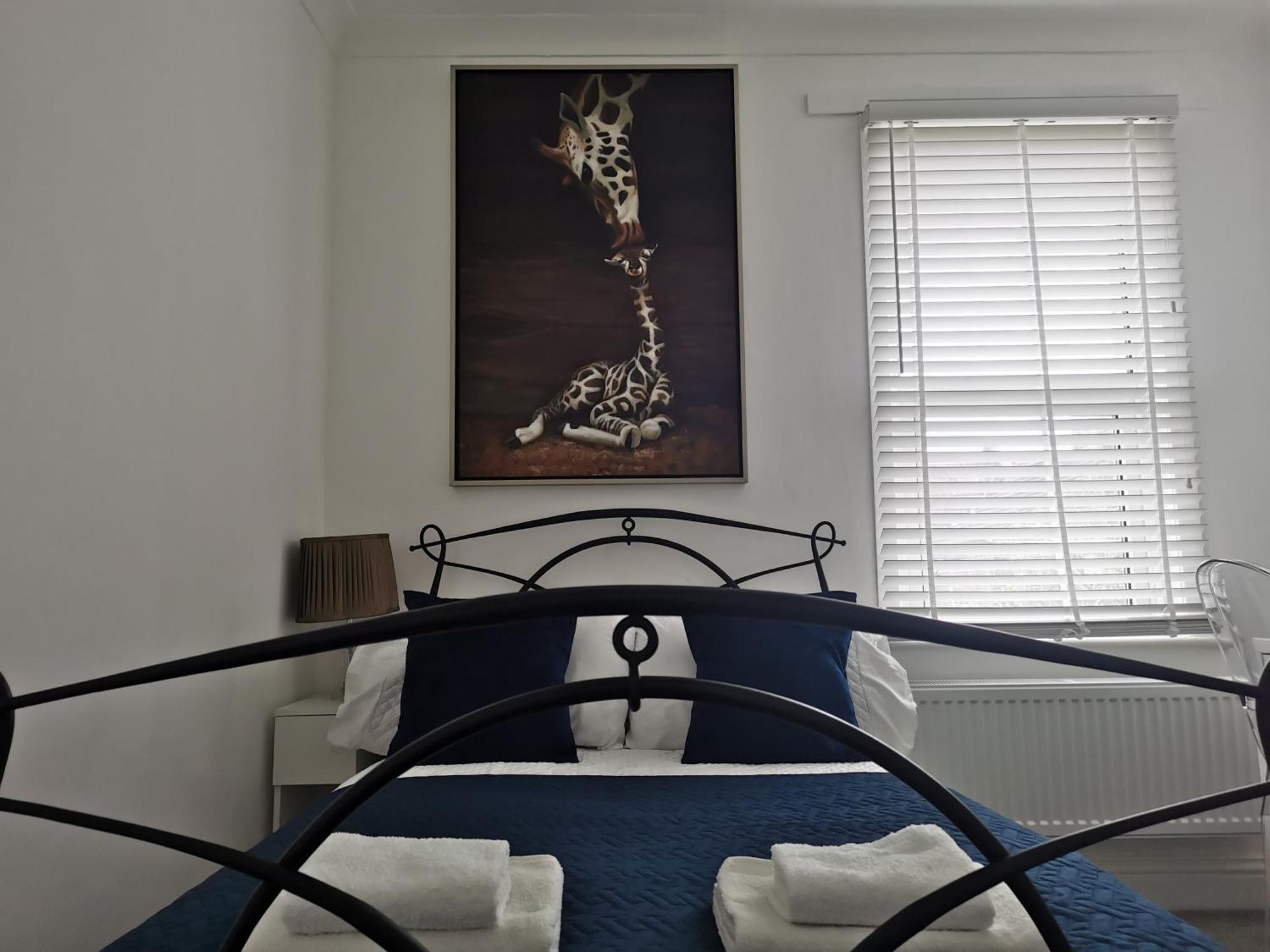 Hébergement de vacances No 10 Spacious 2-bedroom House In Stratford With Parking For Up To Six Londres