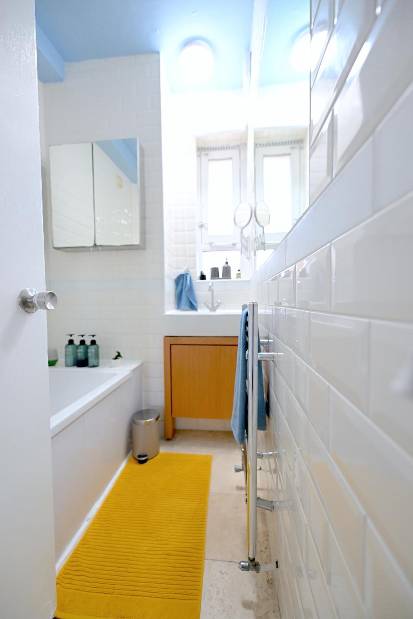 3 Bed Flat In King's Cross Station - Zone 1 * Londen