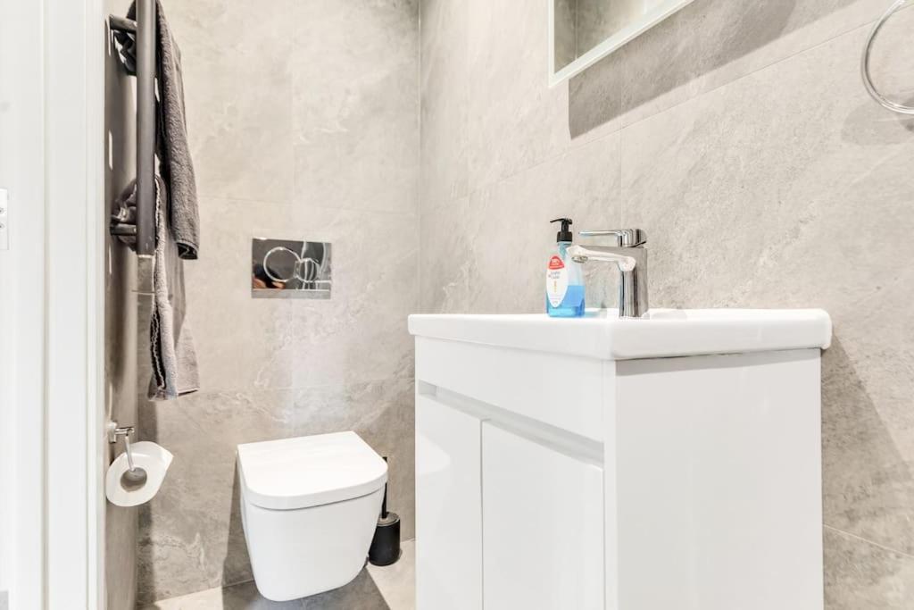 Apartment Lux St Johns Wood - Sleeps 7 *