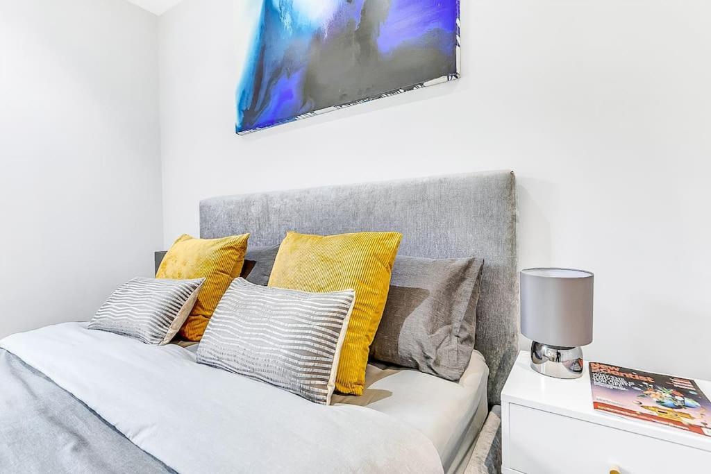 Lux St Johns Wood - Sleeps 7 *