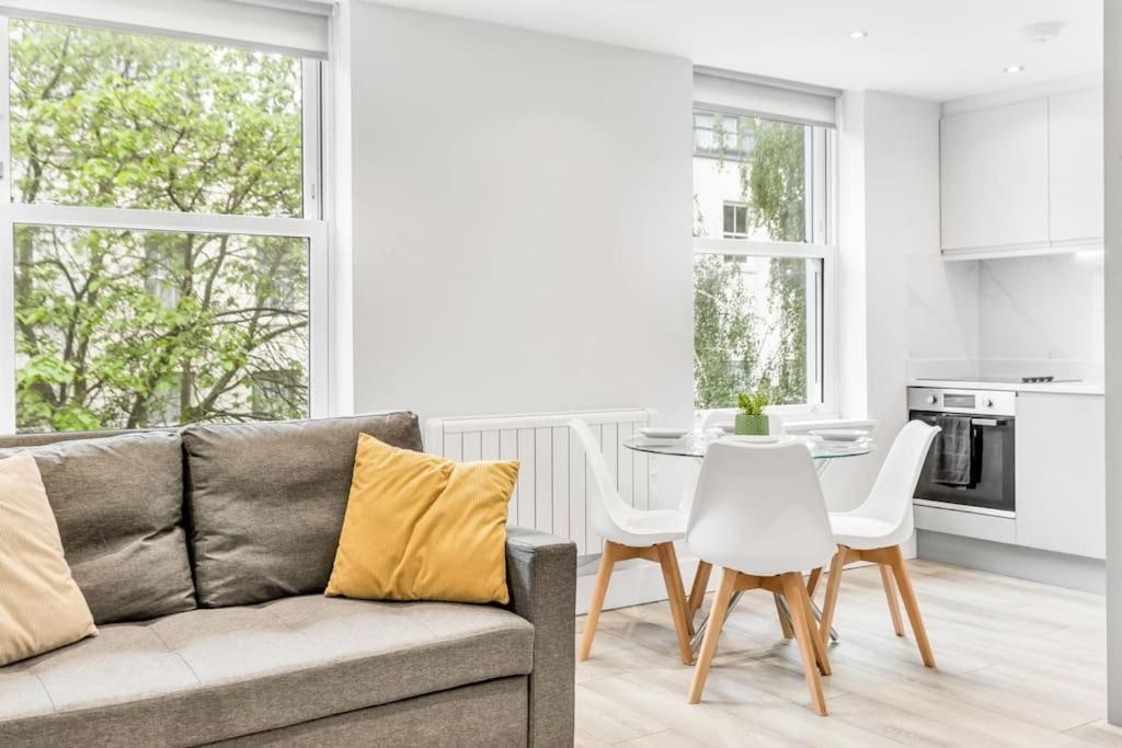Lux St Johns Wood - Sleeps 7 Apartment