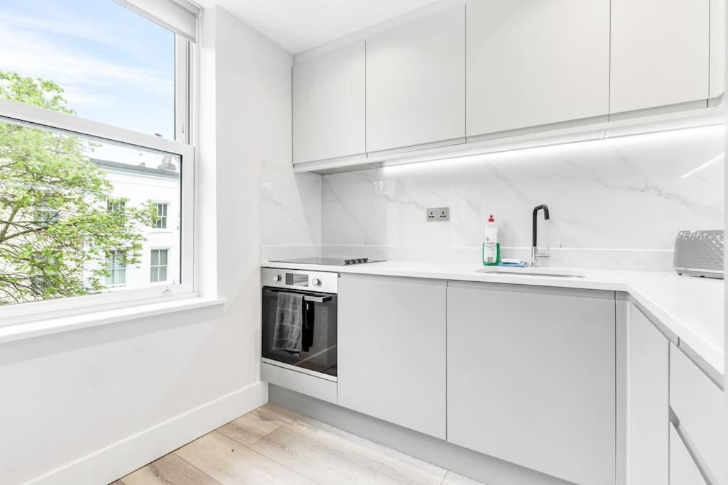 Apartment Lux St Johns Wood - Sleeps 7 *