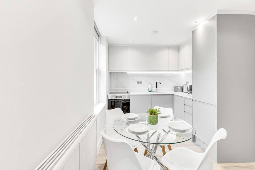 Apartment Lux St Johns Wood - Sleeps 7