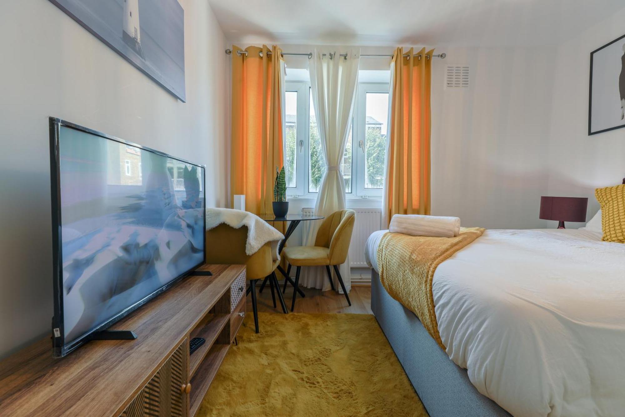 Opulent Heights Pensionat London