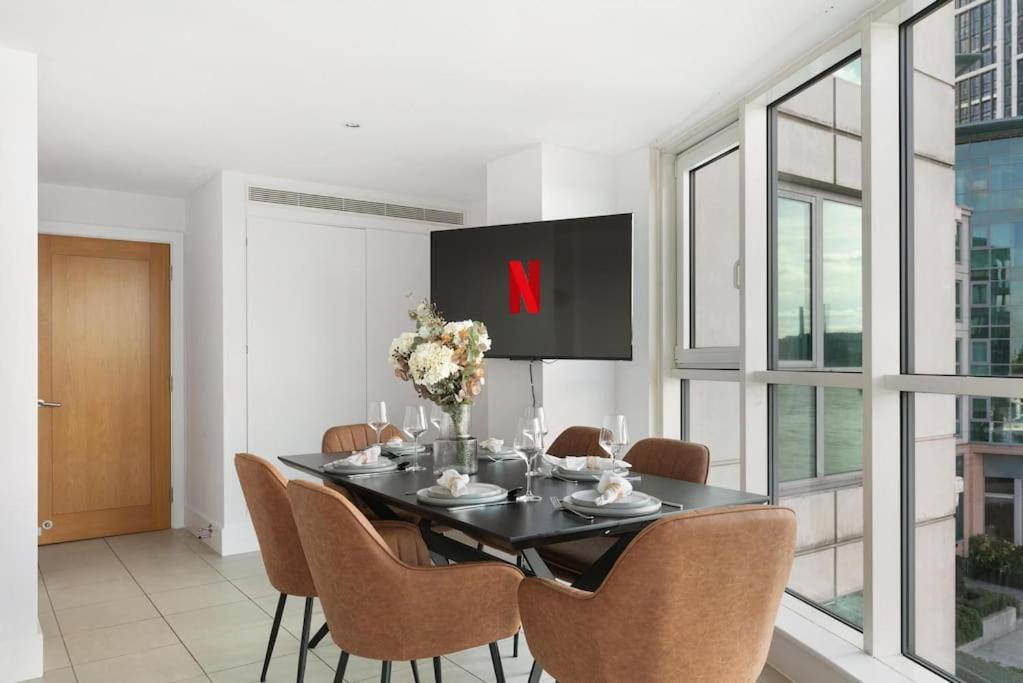 Appartement 2 Bed Riverside Flat With Breath Taking Views Londres