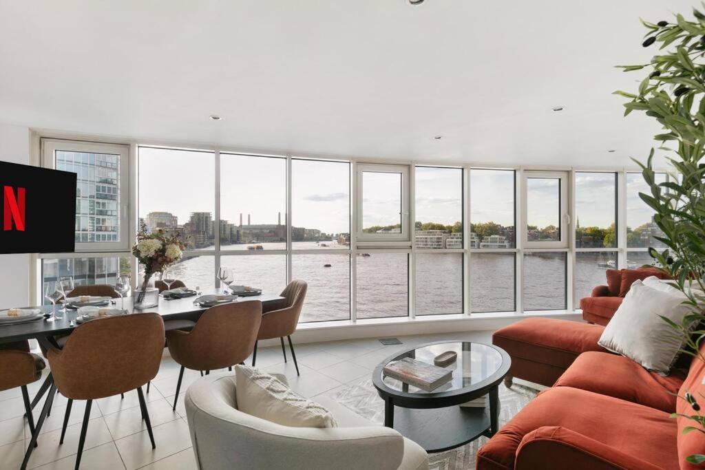 Appartement 2 Bed Riverside Flat With Breath Taking Views