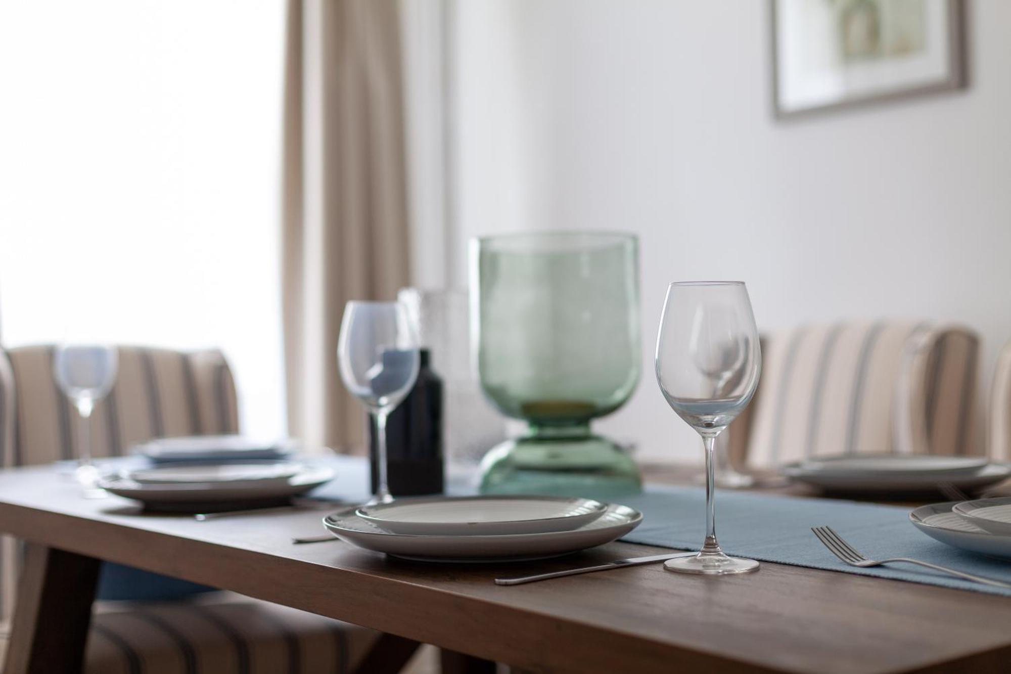 Comfortable Welcoming 3br House Wbalcony, South Lägenhet *