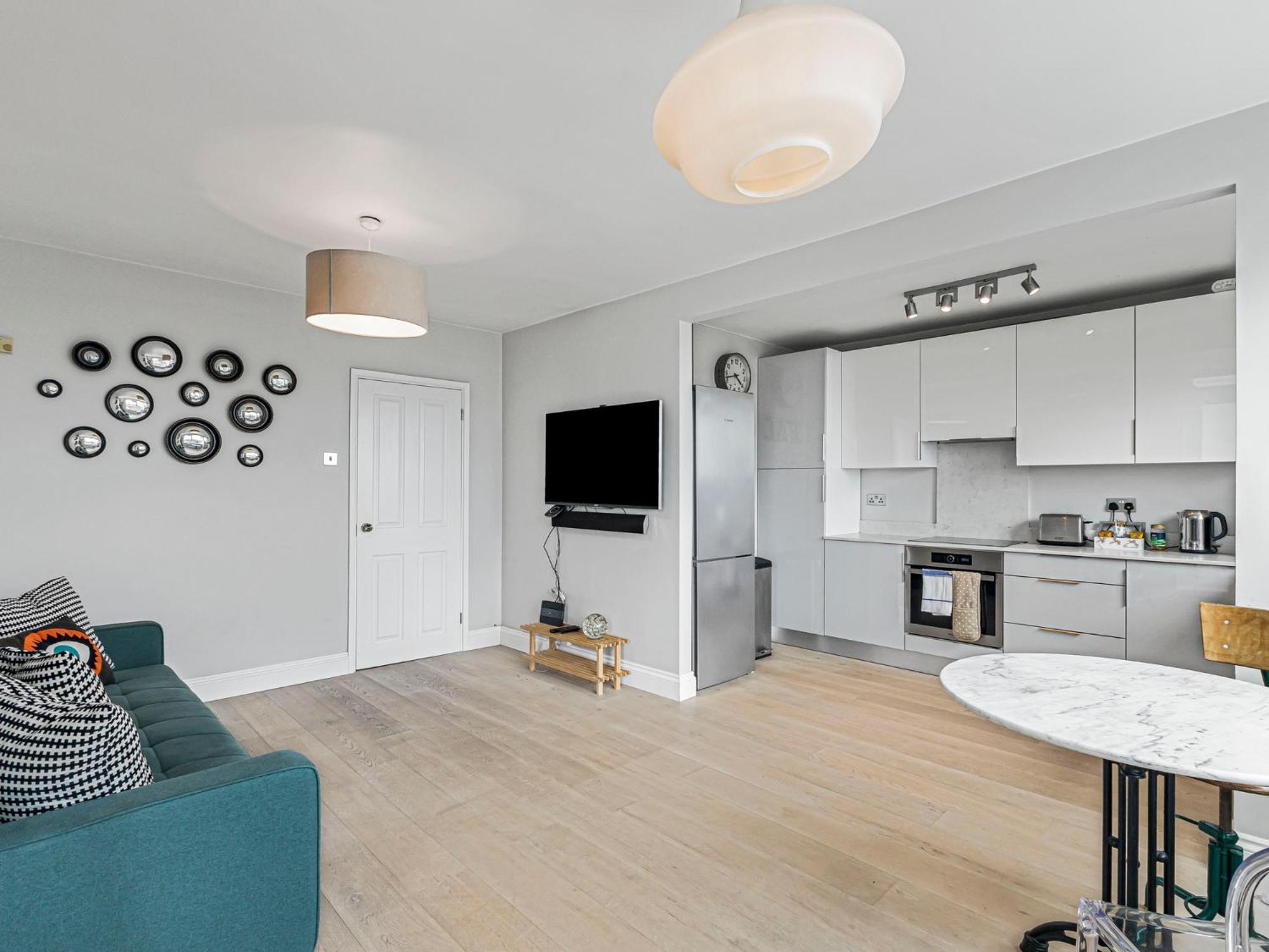 Lägenhet Pass The Keys - Stylish Flat With View In West Central London